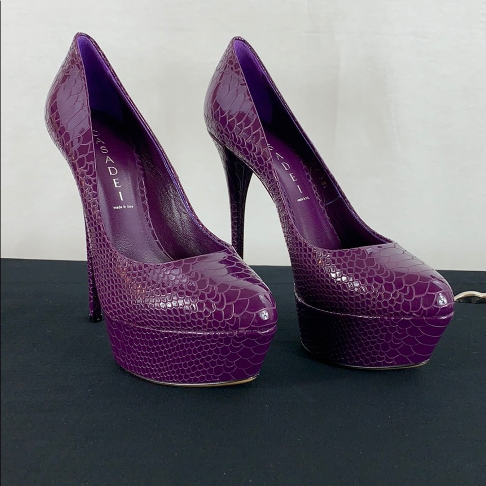 CASADEI Patent Leather Snakeskin Design Platform Pumps Size US 8/EU 38 NIB $1000